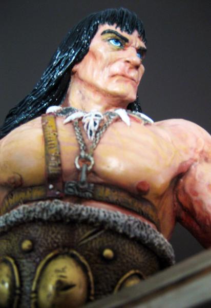 En 2000 sali al mercado una edicin de la editorial britnica Gollancz, que public en dos volmenes la edicin completa de las historias de Conan de Howard como parte de su coleccin Fantasy Masterworks, entre ellos varios cuentos que nunca haba sido impresos en su forma original. La edicin Gollancz utiliz principalmente las versiones de los cuentos tal y como se publicaron en Weird Tales.