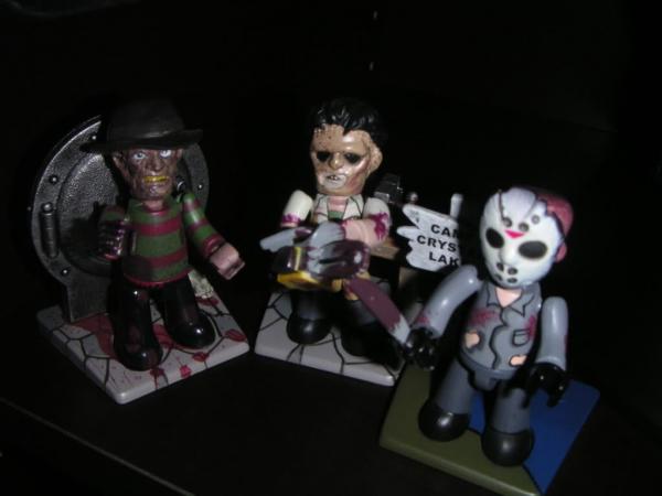 MEZCO TOYZ