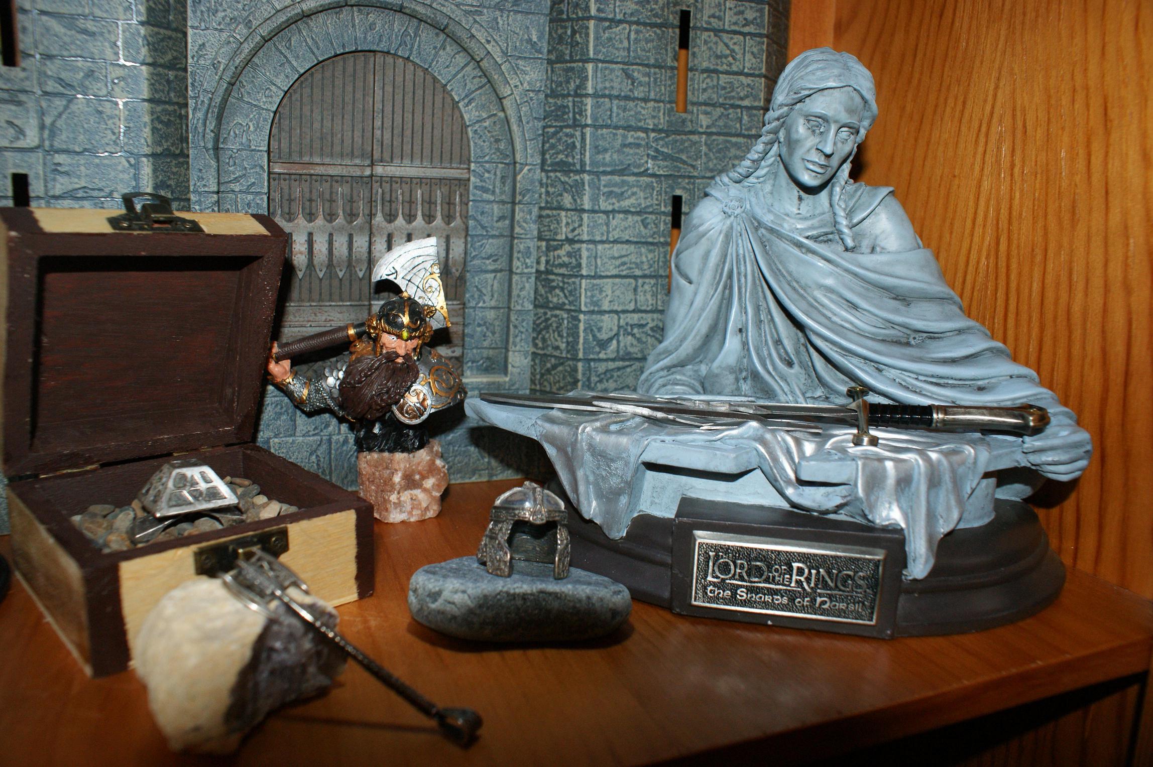 fragmentos de narsil,colgante  hacha de plata de gimli ,anillo de thorin